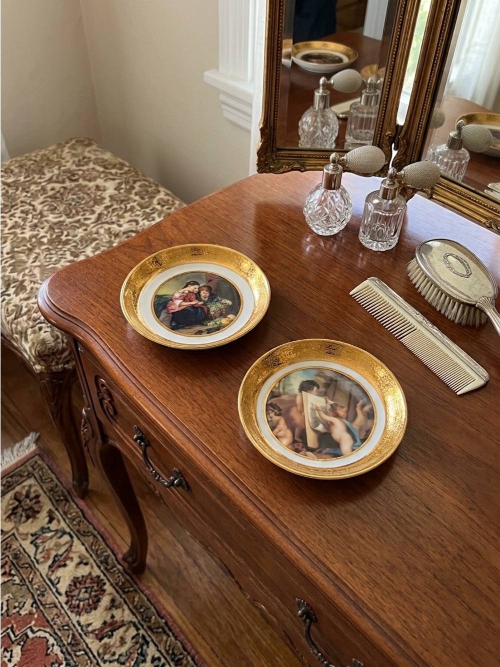 T. Limoges M.A.B.A. Porcellane Artistiche Gold Trim Small Decorative Plates